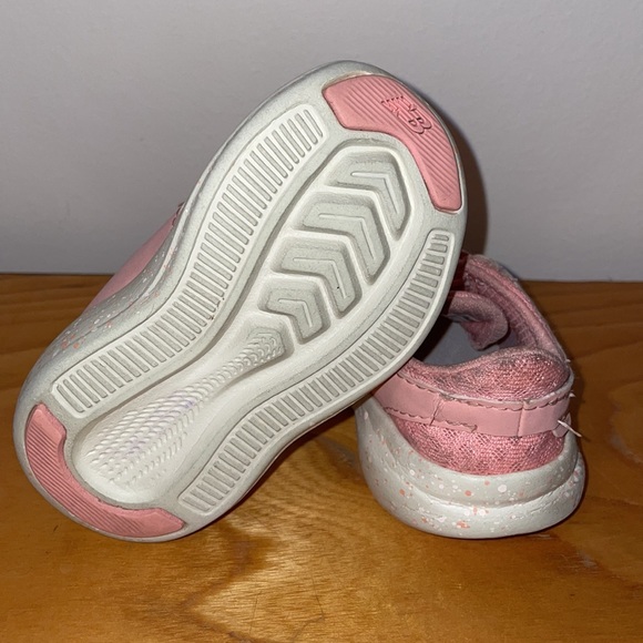 4for$20 - New Balance Fuel Core Coast - Picture 4 of 5